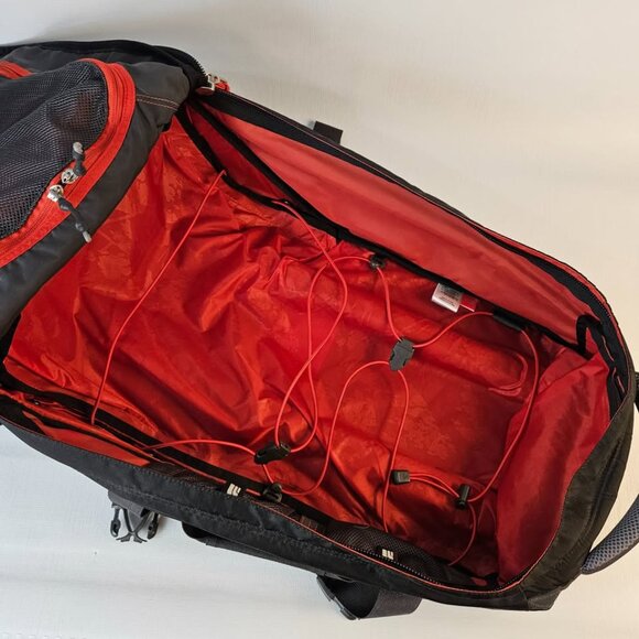 The North Face Long Haul Black Rolling Luggage Red Black Grey - Picture 9 of 9